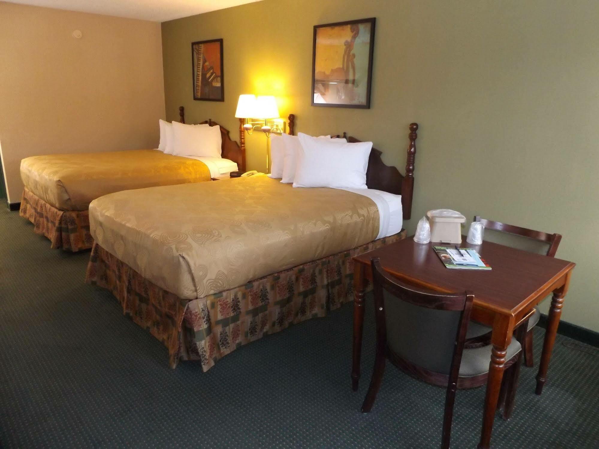 Angel Inn Near Imax, A Travelodge By Wyndham Branson Luaran gambar