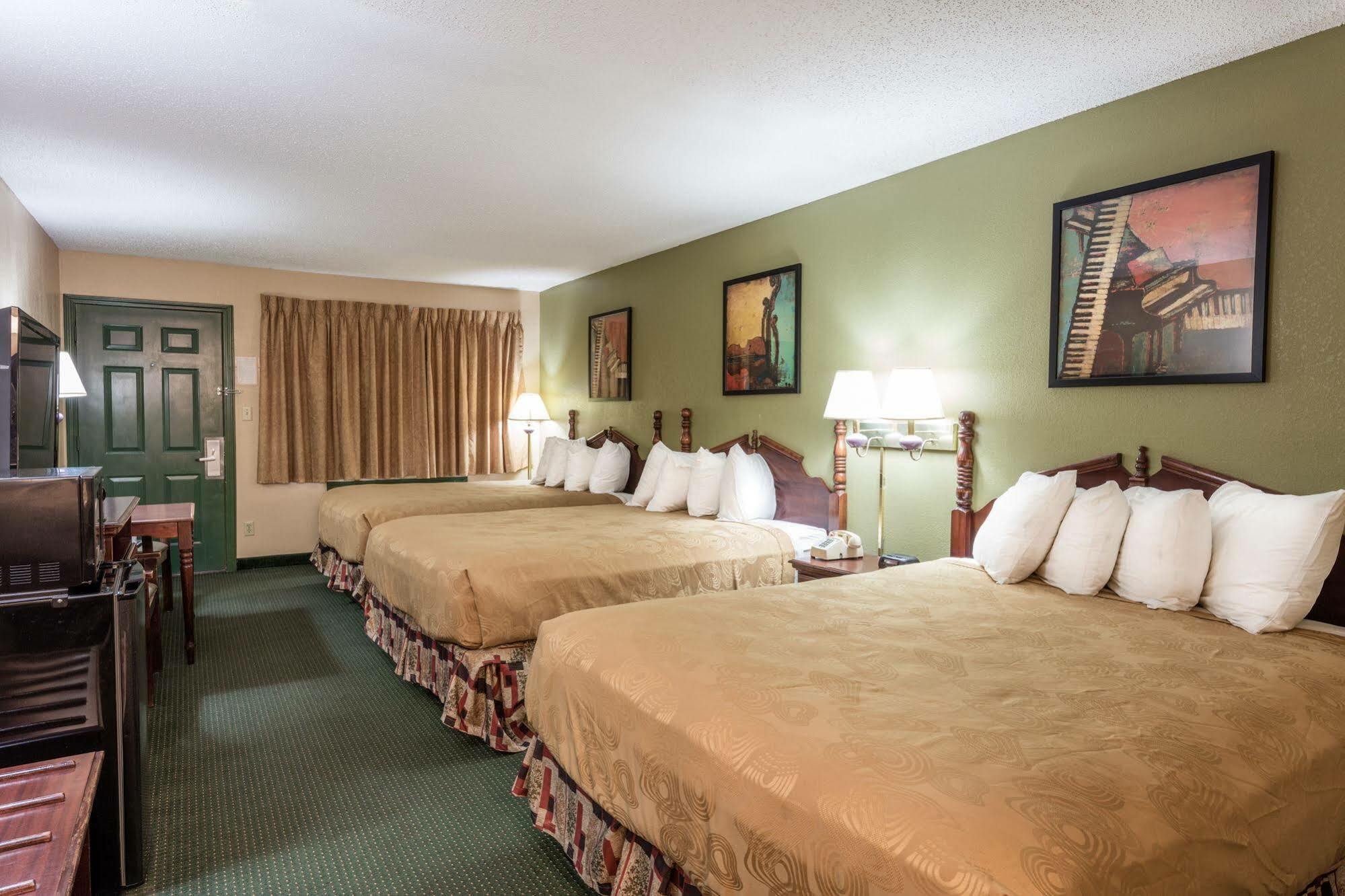 Angel Inn Near Imax, A Travelodge By Wyndham Branson Luaran gambar